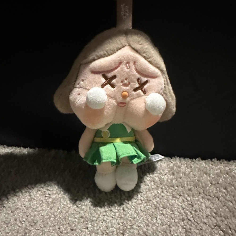 Cry baby pendant